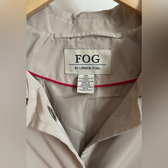 London Fog Small women’s Y2K tan trench coat - Picture 3 of 6